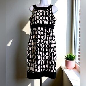 London Times Black & White Sleeveless Dress Size 8